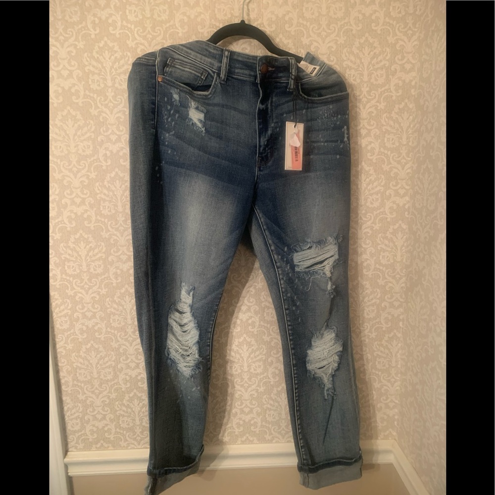 NWT Judy blue bleach splash boyfriend jeans